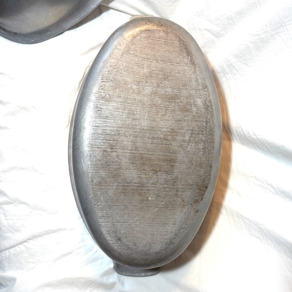 Genuine SUPER HEALTH Vintage 1950s Cast Aluminum Oval 10qt Roasting Pot - Picture 4 of 12